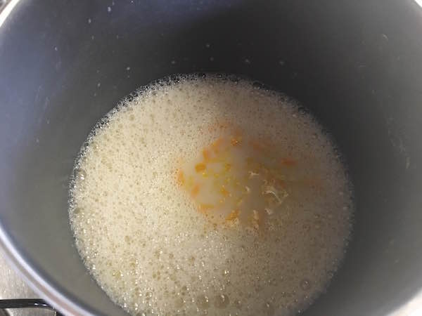 02. Hervir la leche para pastel de leche fit blog de fitness para mujeres con recetas fitness