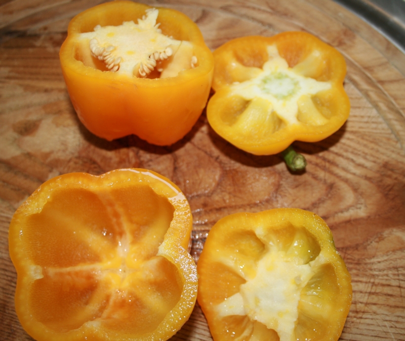 02. Limpiar los pimientos de los pimientos rellenos